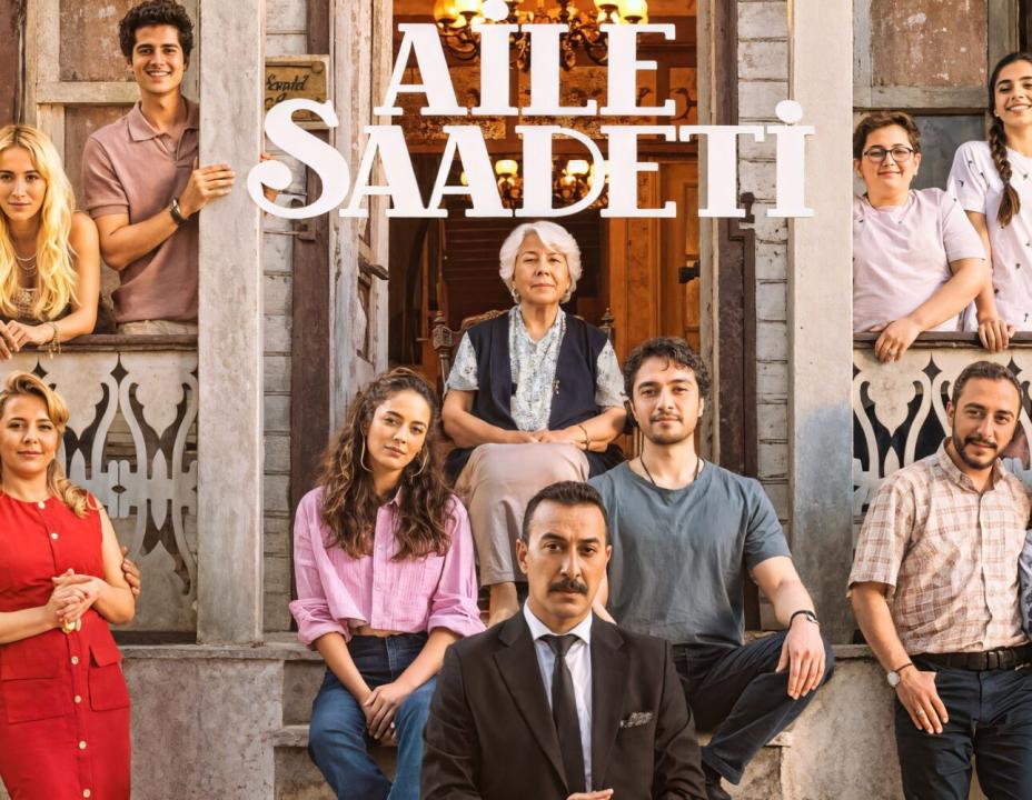 مسلسل السعادة العائلية الحلقة 1 مترجمة